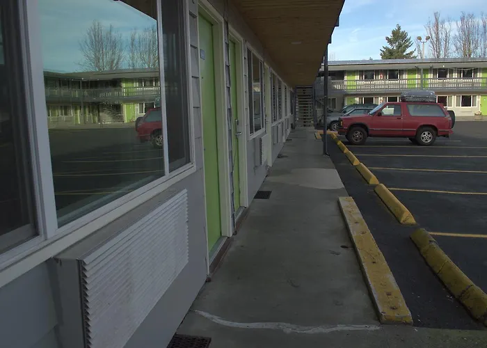 Banfield Motel Portland